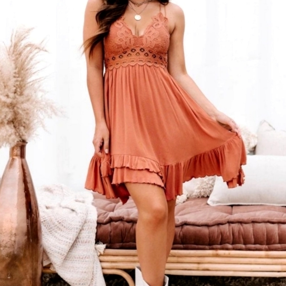 #D New Burnt Orange Ruffle Lace Festival Dress Size Medium Scalloped Bralet Mini